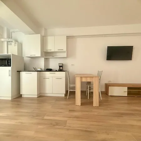 Aparthotel *